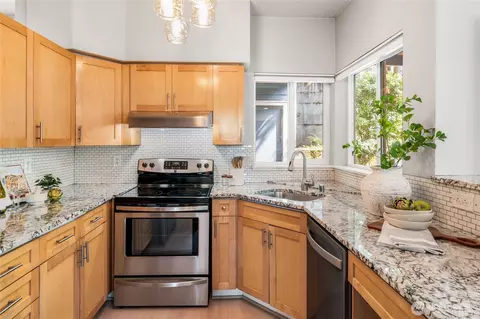 Kitchen - 3926 243rd Pl SE #H102, Bothell, WA 98021 photo 3 of 3