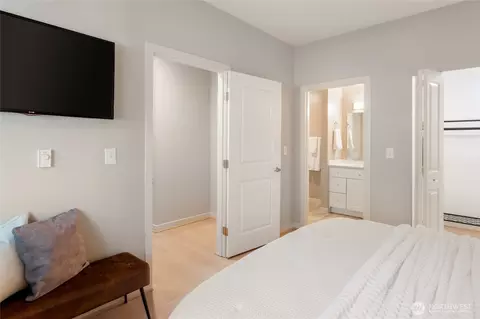 Bedroom - 3926 243rd Pl SE #H102, Bothell, WA 98021 photo 2 of 4