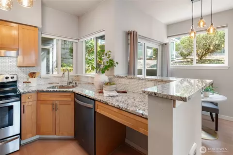 Kitchen - 3926 243rd Pl SE #H102, Bothell, WA 98021 photo 2 of 3