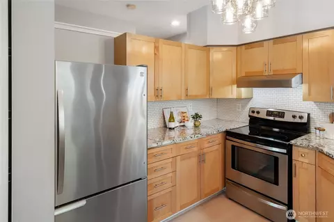 Kitchen - 3926 243rd Pl SE #H102, Bothell, WA 98021 photo 1 of 3