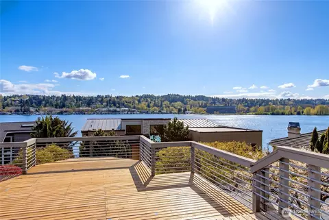 6924 96th Ave SE, Mercer Island, WA 98040