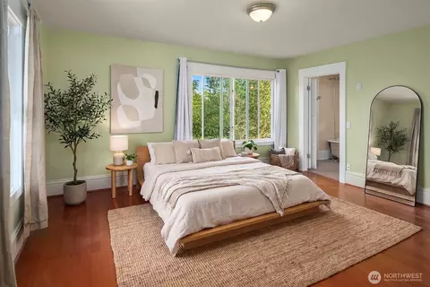 Bedroom - 2215 E Aloha St, Seattle, WA 98112 photo 1 of 3