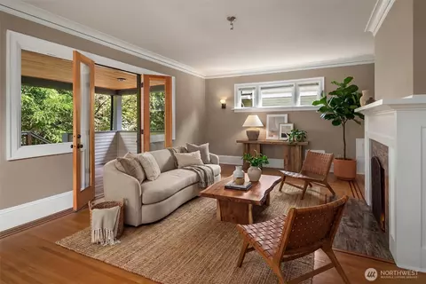Living - 2215 E Aloha St, Seattle, WA 98112 photo 1 of 2