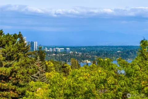 View/Area - 2215 E Aloha St, Seattle, WA 98112 photo 1 of 1