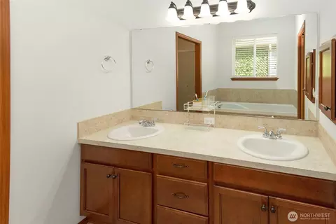 Bath - 627 182nd St E, Spanaway, WA 98387 photo 4 of 8