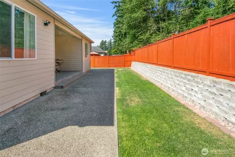 Exterior - 627 182nd St E, Spanaway, WA 98387 photo 2 of 5