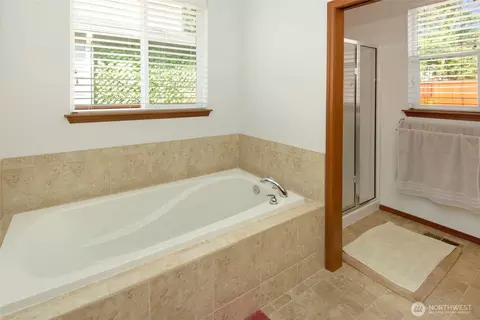 Bath - 627 182nd St E, Spanaway, WA 98387 photo 2 of 8