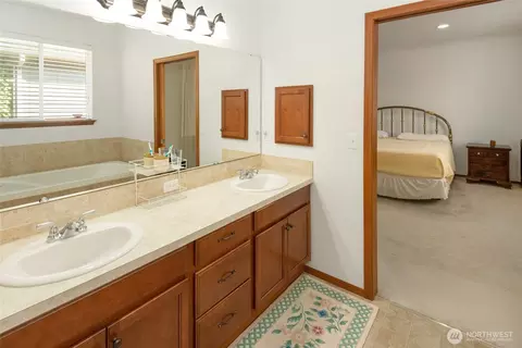 Bath - 627 182nd St E, Spanaway, WA 98387 photo 3 of 8