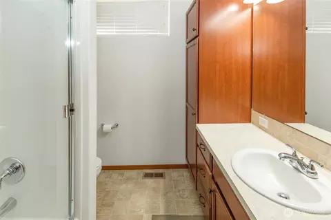 Bath - 627 182nd St E, Spanaway, WA 98387 photo 7 of 8