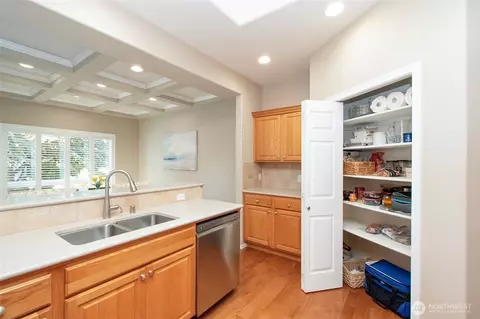 Kitchen - 431 Blakely Blvd, Sequim, WA 98382 photo 4 of 5