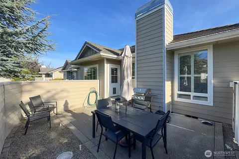 Exterior - 431 Blakely Blvd, Sequim, WA 98382 photo 3 of 9