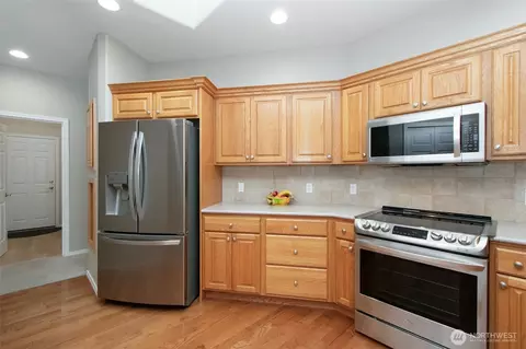 Kitchen - 431 Blakely Blvd, Sequim, WA 98382 photo 5 of 5