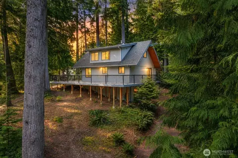 32 Canyon Ct, Bellingham, WA 98229