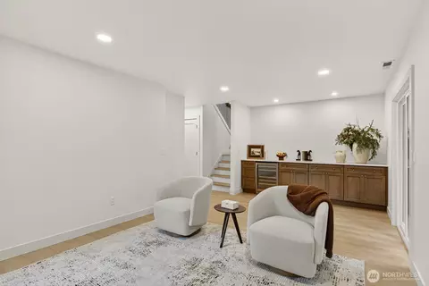 Living - 14116 60th Ave SE, Everett, WA 98208 photo 5 of 5