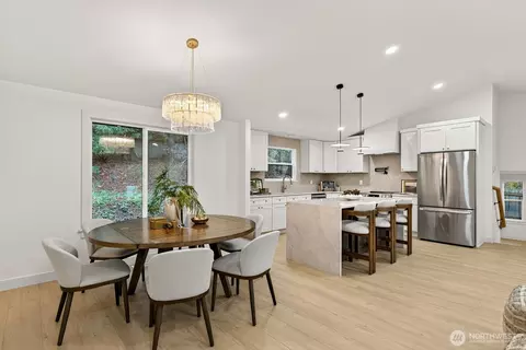Dining - 14116 60th Ave SE, Everett, WA 98208 photo 2 of 2