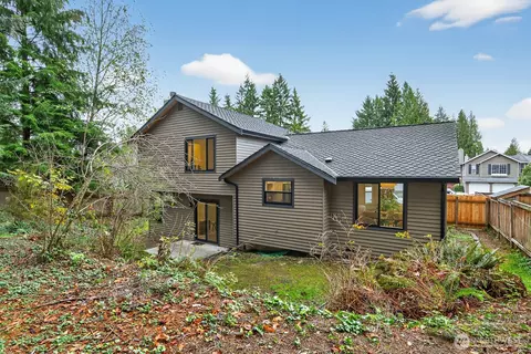 Exterior - 14116 60th Ave SE, Everett, WA 98208 photo 9 of 9