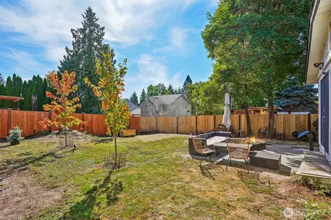 1006 S 72nd St, Tacoma, WA 98408