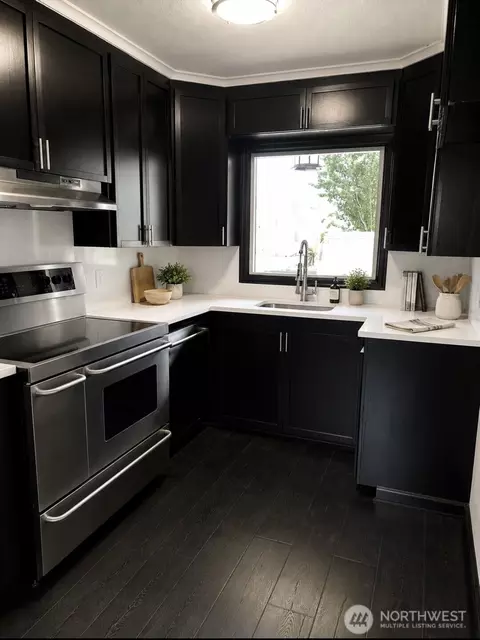 Kitchen - 947 20th Ave, Longview, WA 98632 photo 1 of 1