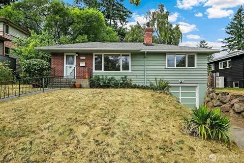 3039 49th Ave SW, Seattle, WA 98116
