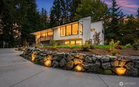 836 NW Richmond Beach Rd, Shoreline, WA 98177
