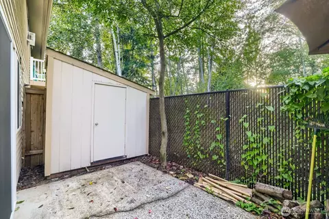 Exterior - 115 124 St SE #B4, Everett, WA 98208 photo 1 of 3
