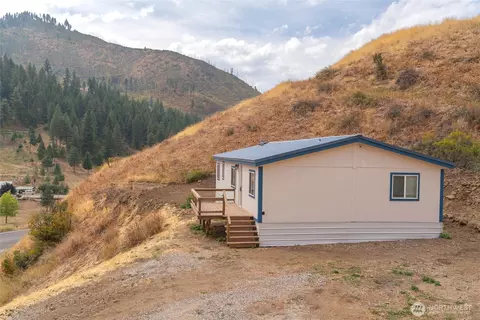 9192 Olalla Cyn, Cashmere, WA 98815