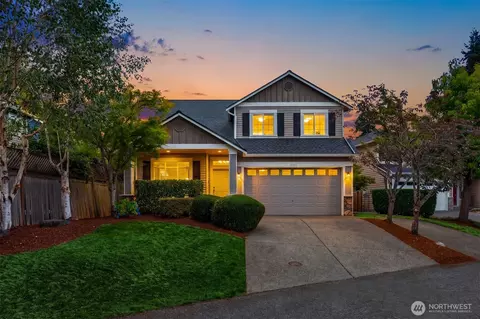 Exterior - 18603 33rd Ave SE, Bothell, WA 98012 photo 2 of 10