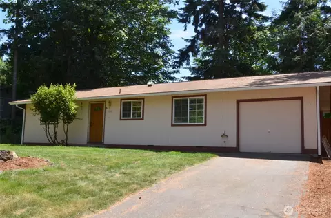 1130 Silverleaf Ct E, Port Orchard, WA 98366