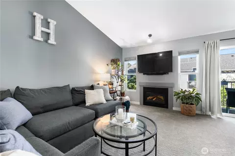 15150 140th Way SE #N303, Renton, WA 98058
