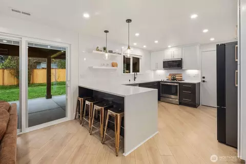 Kitchen - 11124 29th Dr SE, Everett, WA 98208 photo 1 of 4