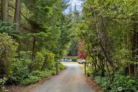 5093 E Harbor Rd, Freeland, WA 98249