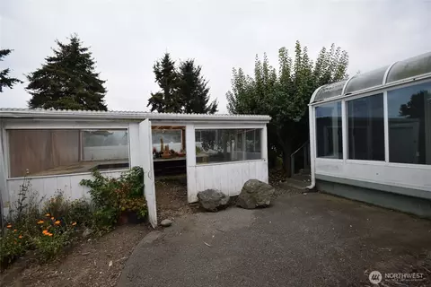 Exterior - 980 N Starboard Way, Sequim, WA 98382 photo 3 of 4