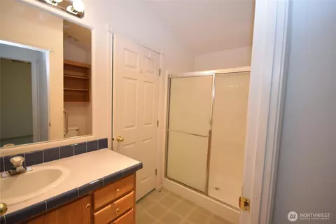 Bath - 980 N Starboard Way, Sequim, WA 98382 photo 1 of 3