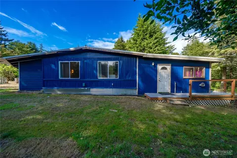 219 State Route 115, Ocean Shores, WA 98569