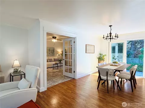 Dining - 10509 NE 197th St, Bothell, WA 98011 photo 2 of 2