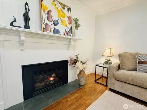 Living - 10509 NE 197th St, Bothell, WA 98011 photo 4 of 6