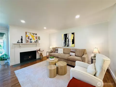 Living - 10509 NE 197th St, Bothell, WA 98011 photo 2 of 6