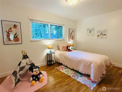Bedroom - 10509 NE 197th St, Bothell, WA 98011 photo 3 of 3