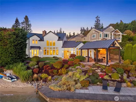 925 Gway Dr, Fox Island, WA 98333