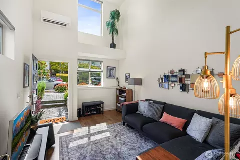 5021 Sand Point Pl NE #E, Seattle, WA 98105