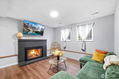 Living - 1013 187th St E, Spanaway, WA 98387 photo 4 of 5