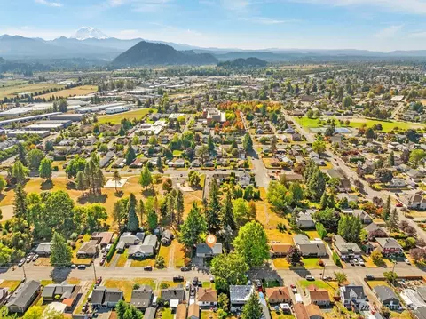 View/Area - 1444 Merritt Ave, Enumclaw, WA 98022 photo 1 of 3