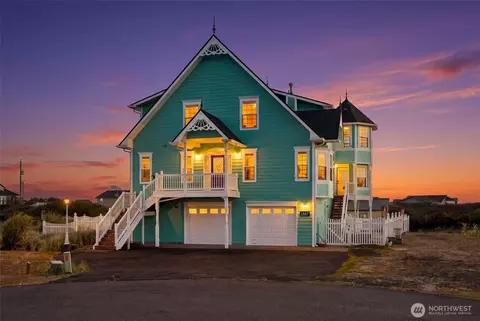 1307 Polara Ct SW, Ocean Shores, WA 98569