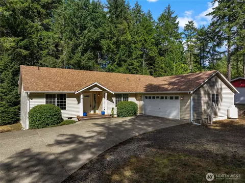 16915 154th St NW, Gig Harbor, WA 98329