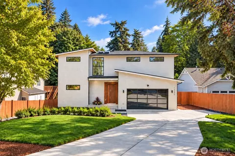 13344 SE Newport Way, Bellevue, WA 98006