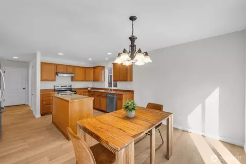 Dining - 126 197th St SW, Bothell, WA 98012 photo 2 of 2