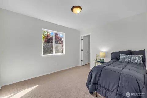 Bedroom - 126 197th St SW, Bothell, WA 98012 photo 7 of 8