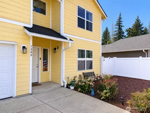 1249 Jones St, Shelton, WA 98584
