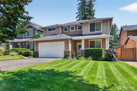 25528 Lake Wilderness Pl SE, Maple Valley, WA 98038