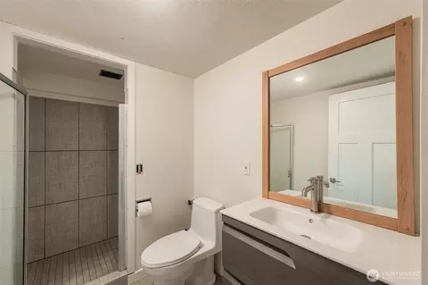 Bath - 3164 Chuckanut Dr, Bow, WA 98232 photo 1 of 1